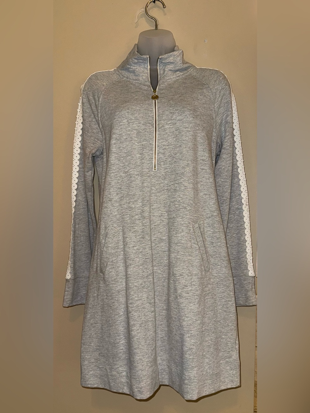 Lilly Pulitzer Casual Gray Long-Sleeve Dress with White Eyelet Trim